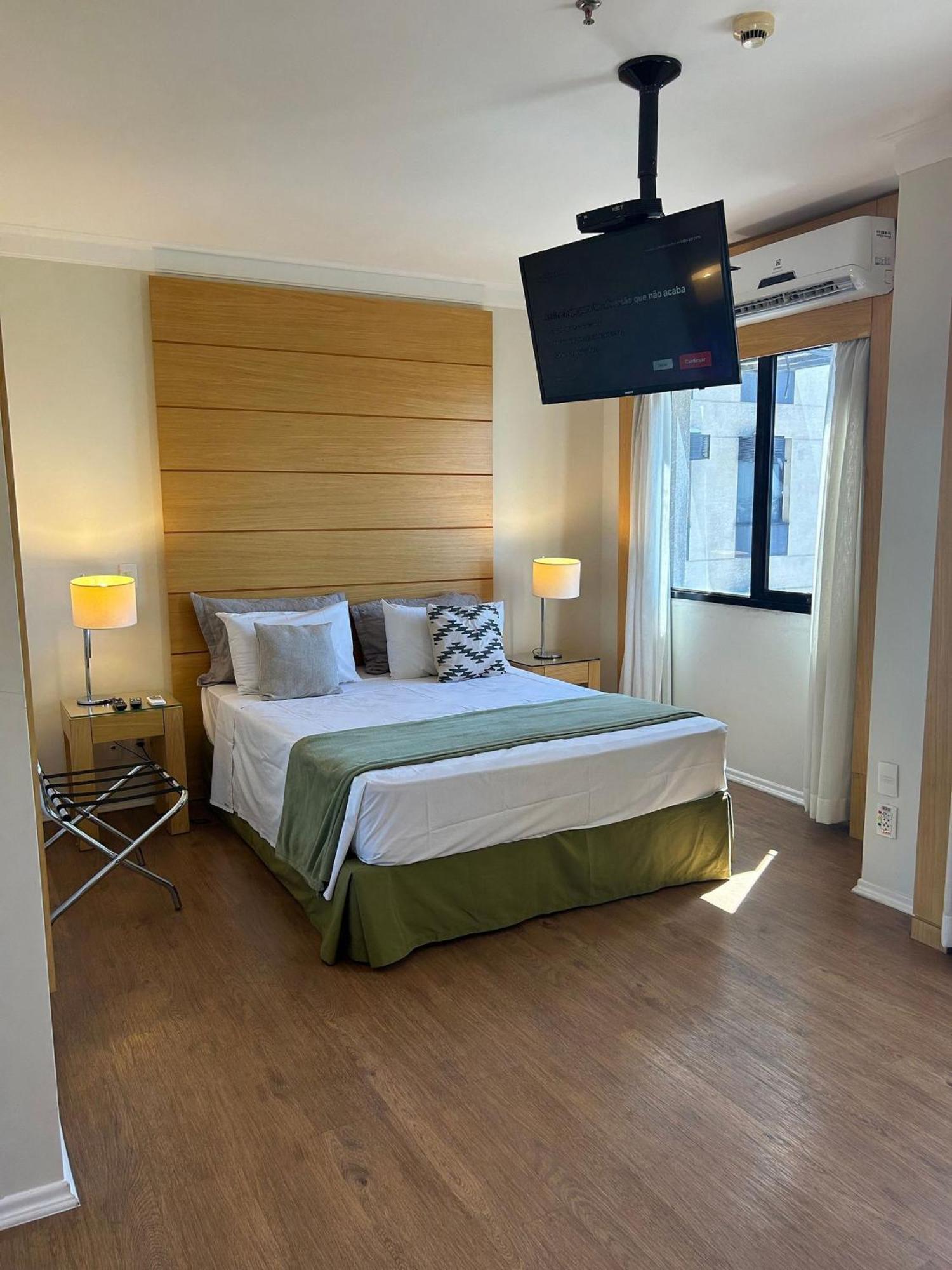Apartamento Luxo Flat Aeroporto Congonhas 1503 *